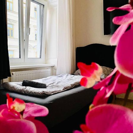 Family Apartment Th8 8 Вена Экстерьер фото