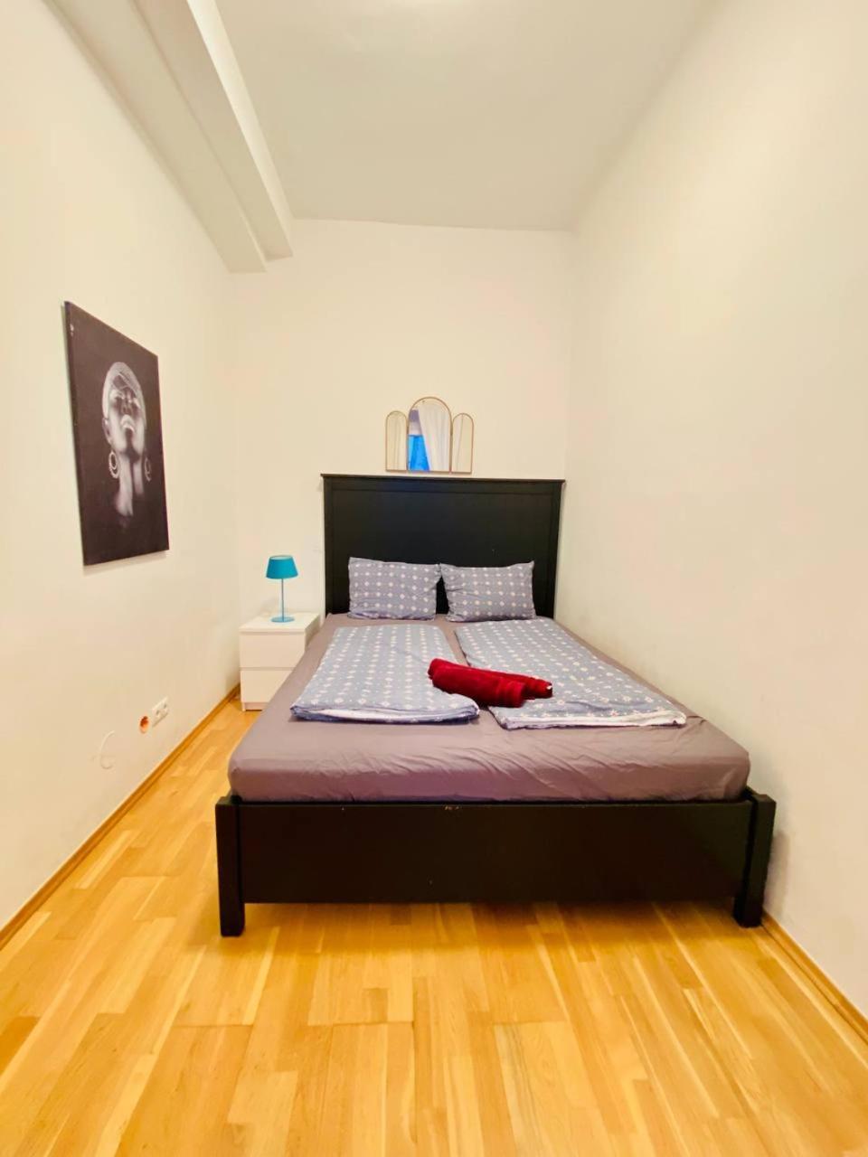 Family Apartment Th8 8 Вена Экстерьер фото