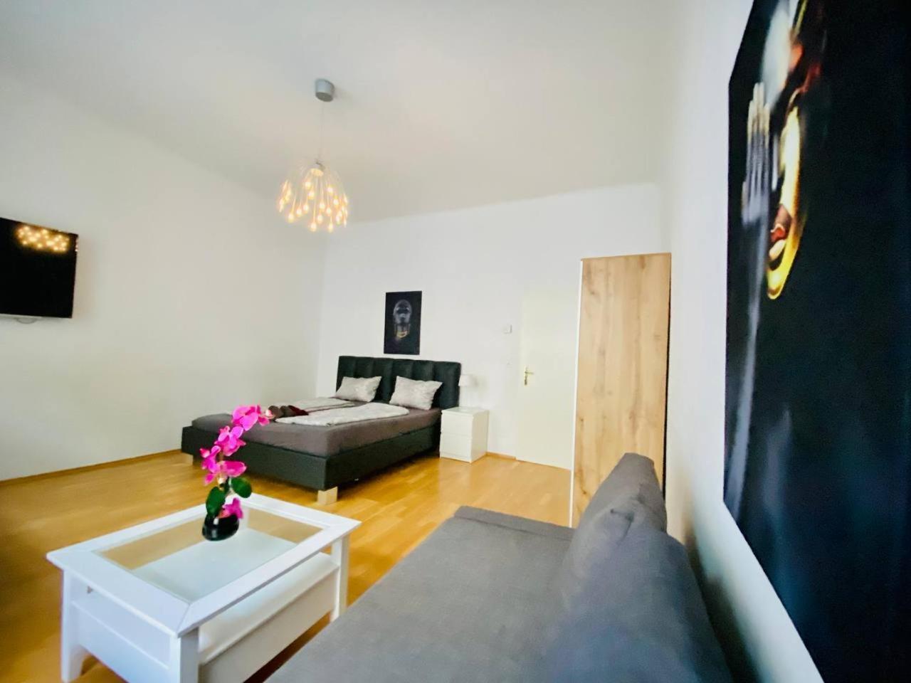 Family Apartment Th8 8 Вена Экстерьер фото
