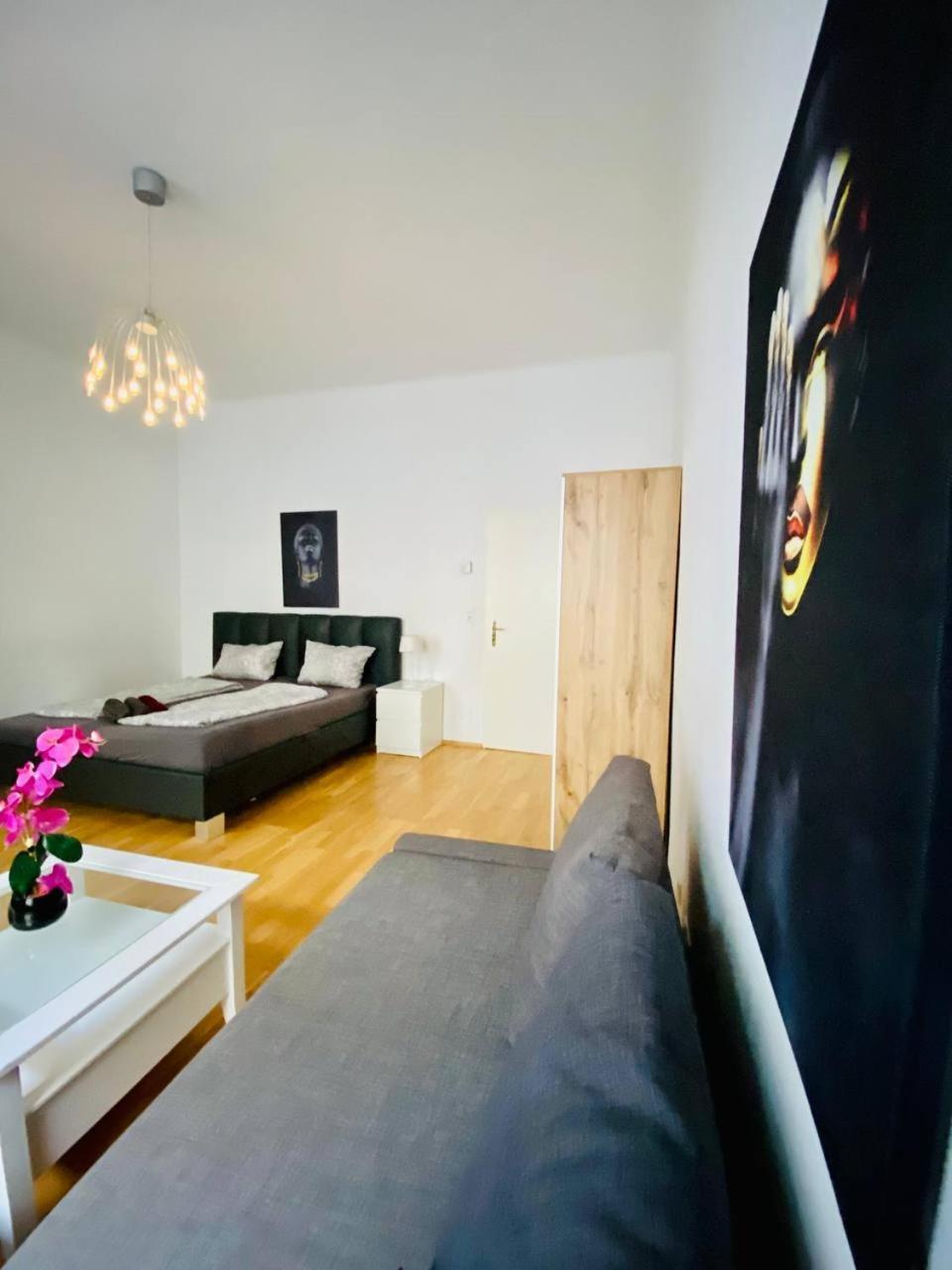 Family Apartment Th8 8 Вена Экстерьер фото