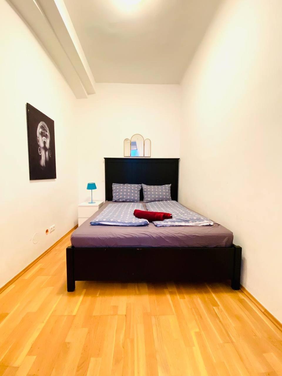 Family Apartment Th8 8 Вена Экстерьер фото