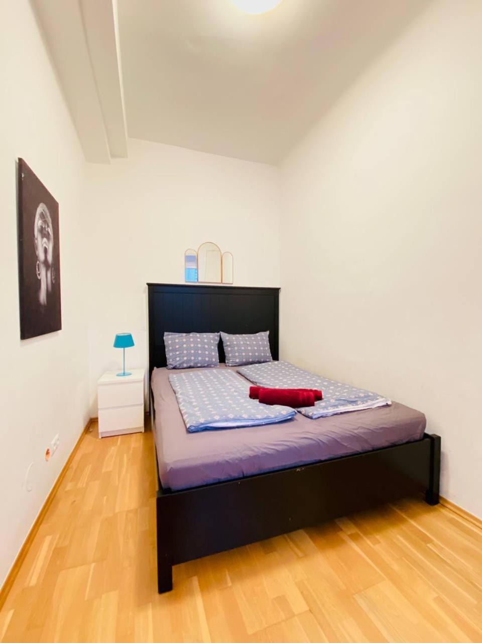 Family Apartment Th8 8 Вена Экстерьер фото