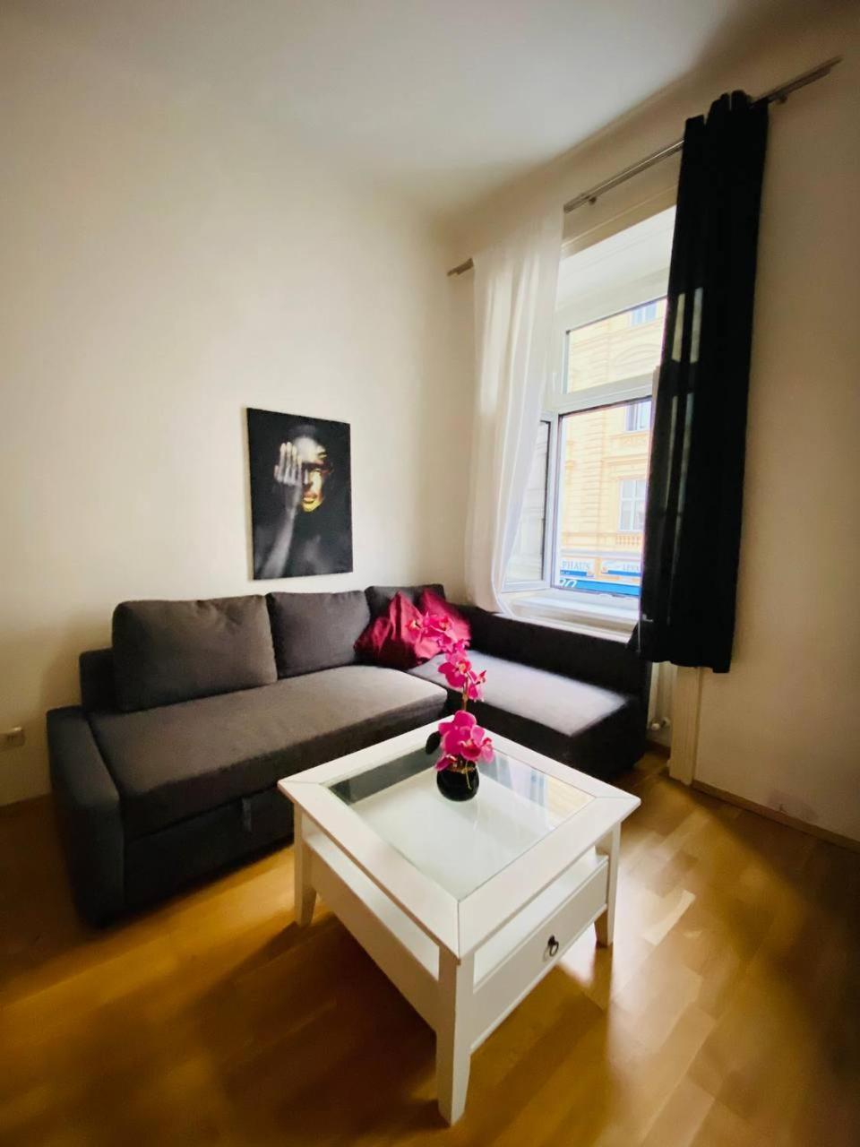Family Apartment Th8 8 Вена Экстерьер фото