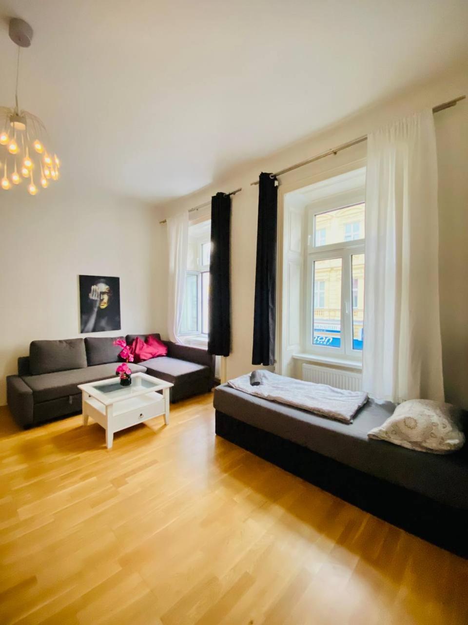 Family Apartment Th8 8 Вена Экстерьер фото