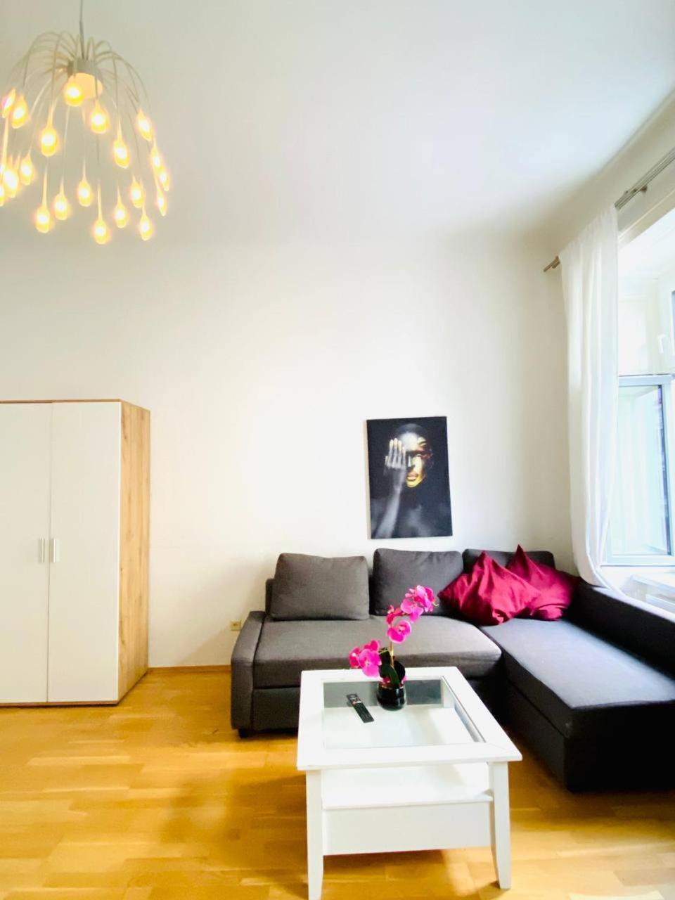 Family Apartment Th8 8 Вена Экстерьер фото